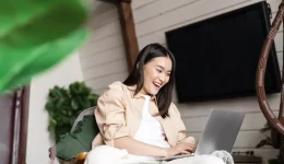 Jasa website ecommerce Bandung untuk toko online dengan katalog produk dan fitur pemesanan.